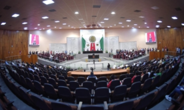 A comisiones, tres iniciativas presentadas por la gobernadora de Veracruz
